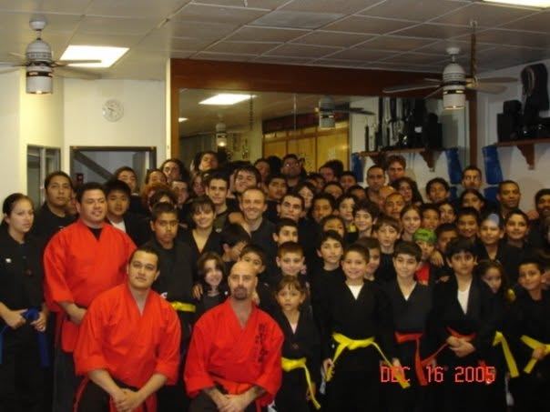 Full dojo group photo, December 2005